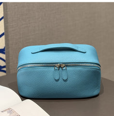 Premium Full-Grain Pebbled Leather Toiletry & Makeup Bag – Minimalist Design Travel-Ready Organiser For Women