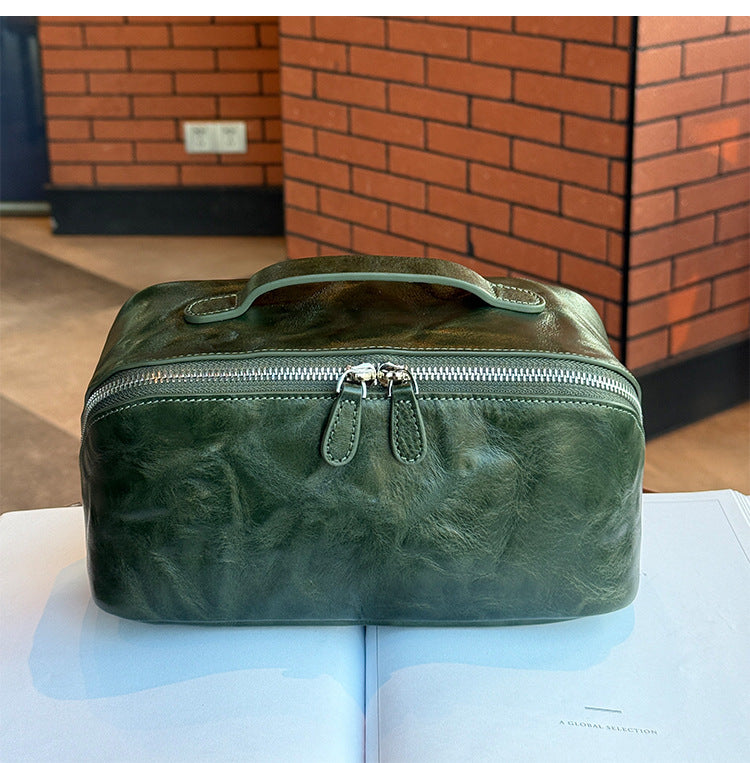 Premium Full-Grain Pebbled Leather Toiletry & Makeup Bag – Minimalist Design Travel-Ready Organiser For Women