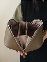 Premium Full-Grain Pebbled Leather Toiletry & Makeup Bag – Minimalist Design Travel-Ready Organiser For Women