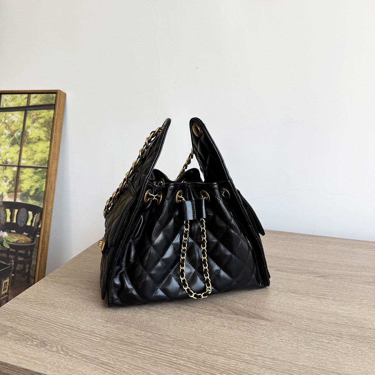 Quilted Diamond Leather Drawstring Hobo Bag – Gold Chain Strap | Lambskin & Cowhide Shoulder Bag for Women