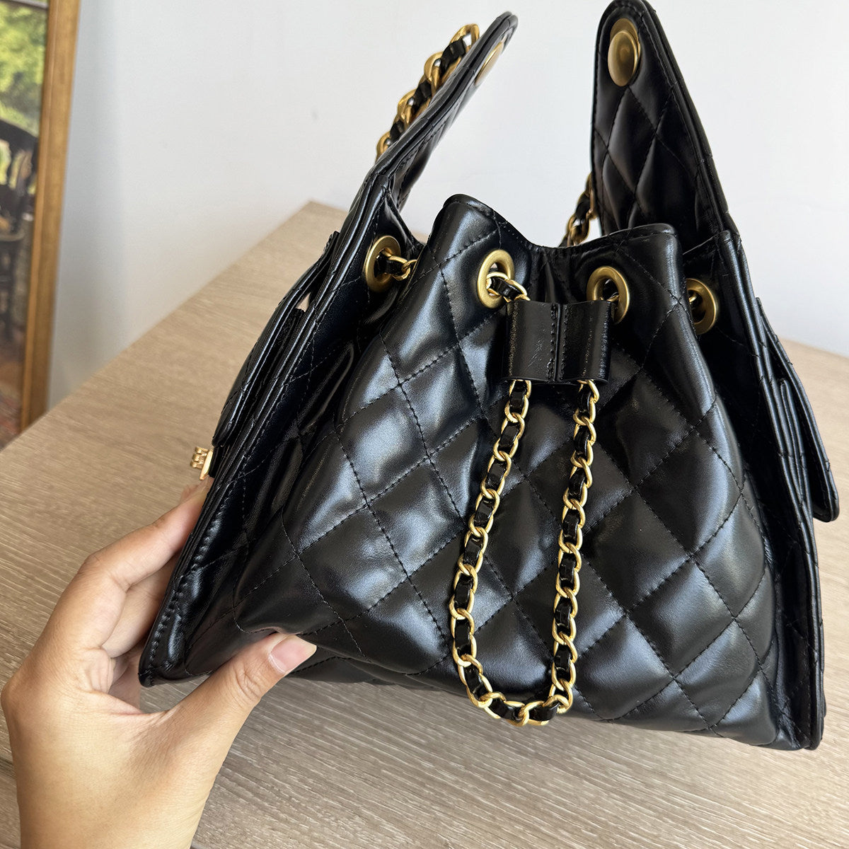Quilted Diamond Leather Drawstring Hobo Bag – Gold Chain Strap | Lambskin & Cowhide Shoulder Bag for Women
