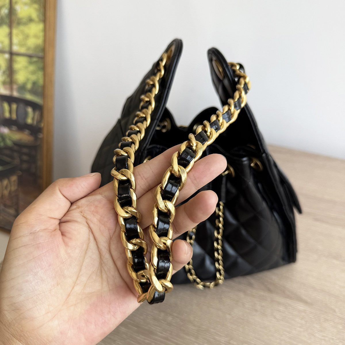 Quilted Diamond Leather Drawstring Hobo Bag – Gold Chain Strap | Lambskin & Cowhide Shoulder Bag for Women