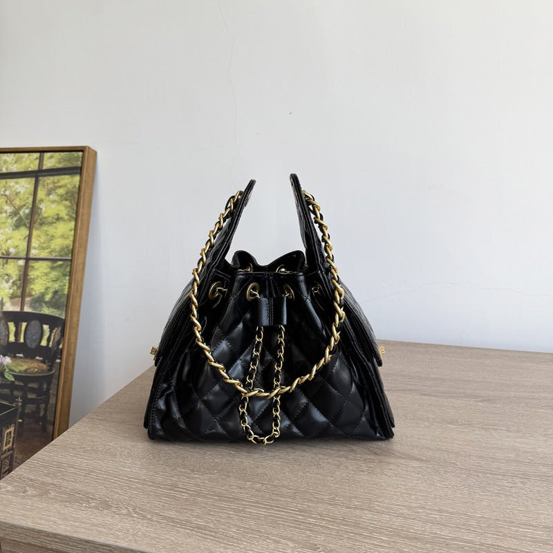 Quilted Diamond Leather Drawstring Hobo Bag – Gold Chain Strap | Lambskin & Cowhide Shoulder Bag for Women