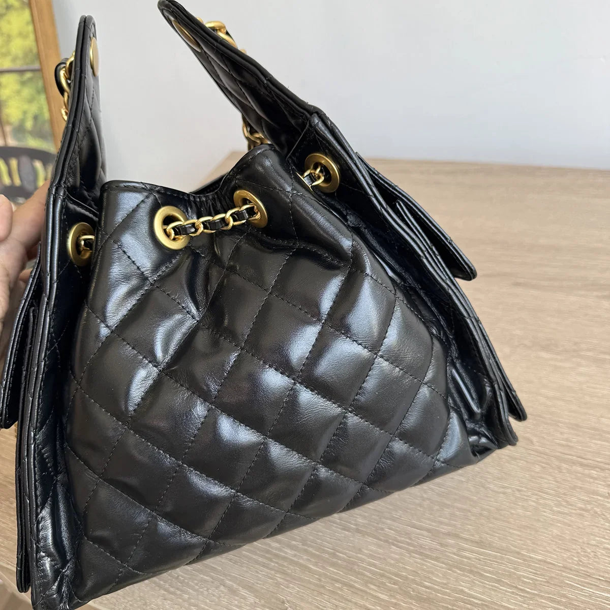 Quilted Diamond Leather Drawstring Hobo Bag – Gold Chain Strap | Lambskin & Cowhide Shoulder Bag for Women