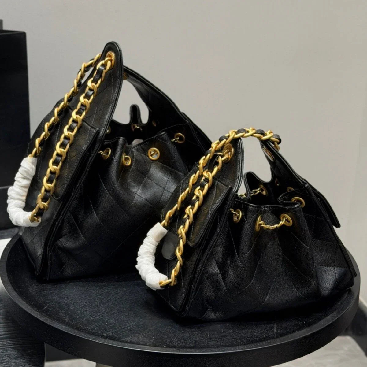 Quilted Diamond Leather Drawstring Hobo Bag – Gold Chain Strap | Lambskin & Cowhide Shoulder Bag for Women