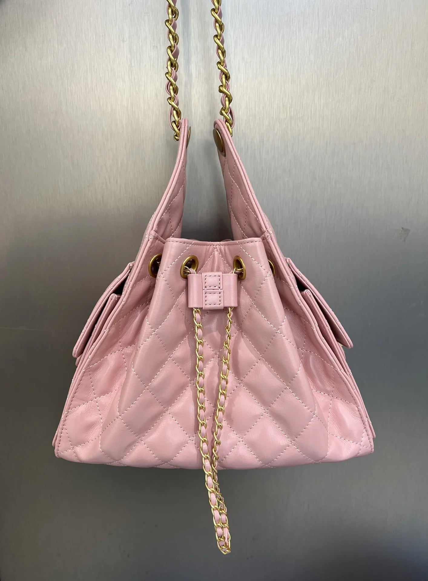 Quilted Diamond Leather Drawstring Hobo Bag – Gold Chain Strap | Lambskin & Cowhide Shoulder Bag for Women