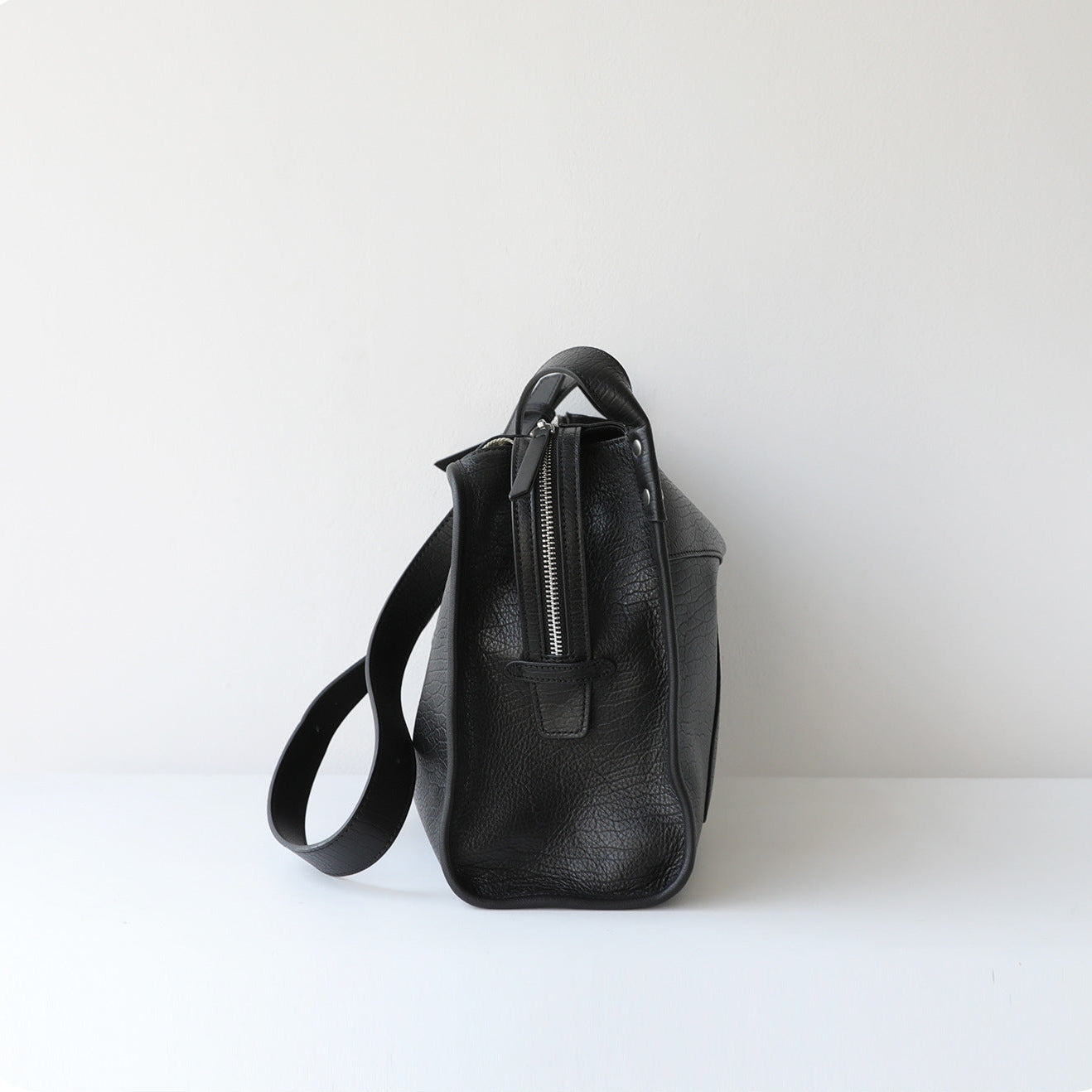 Textured Full Grain Cowhide Leather Boston Bag | Women's Shoulder & Crossbody Bag