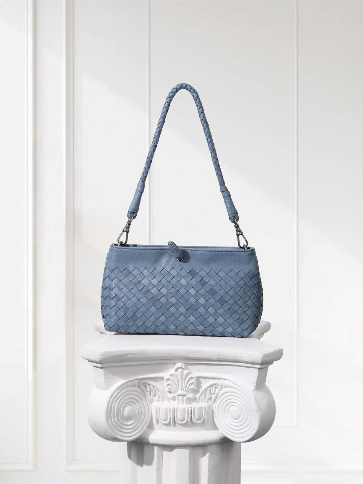 Woven Lambskin Leather Shoulder Bag | Handcrafted Vintage Crossbody Bag