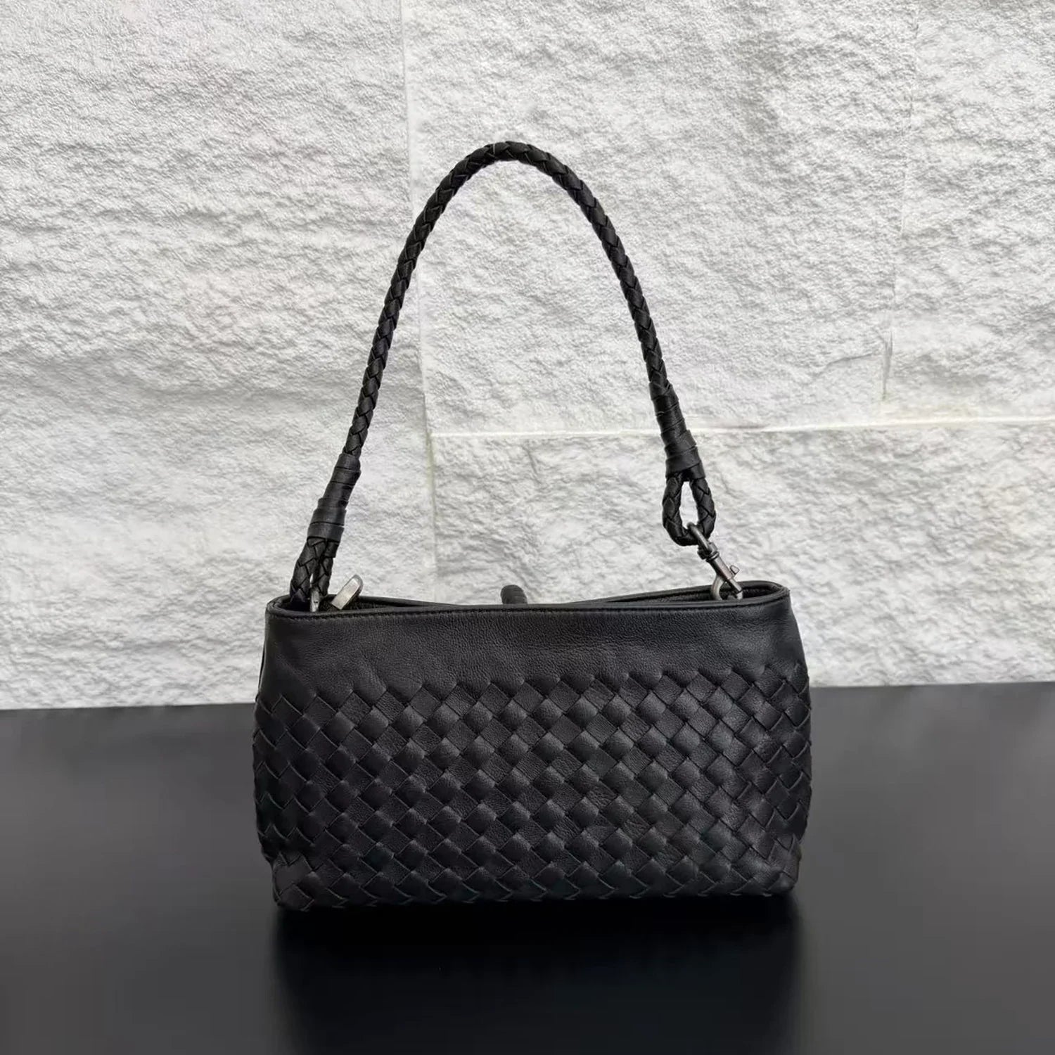 Woven Lambskin Leather Shoulder Bag | Handcrafted Vintage Crossbody Bag