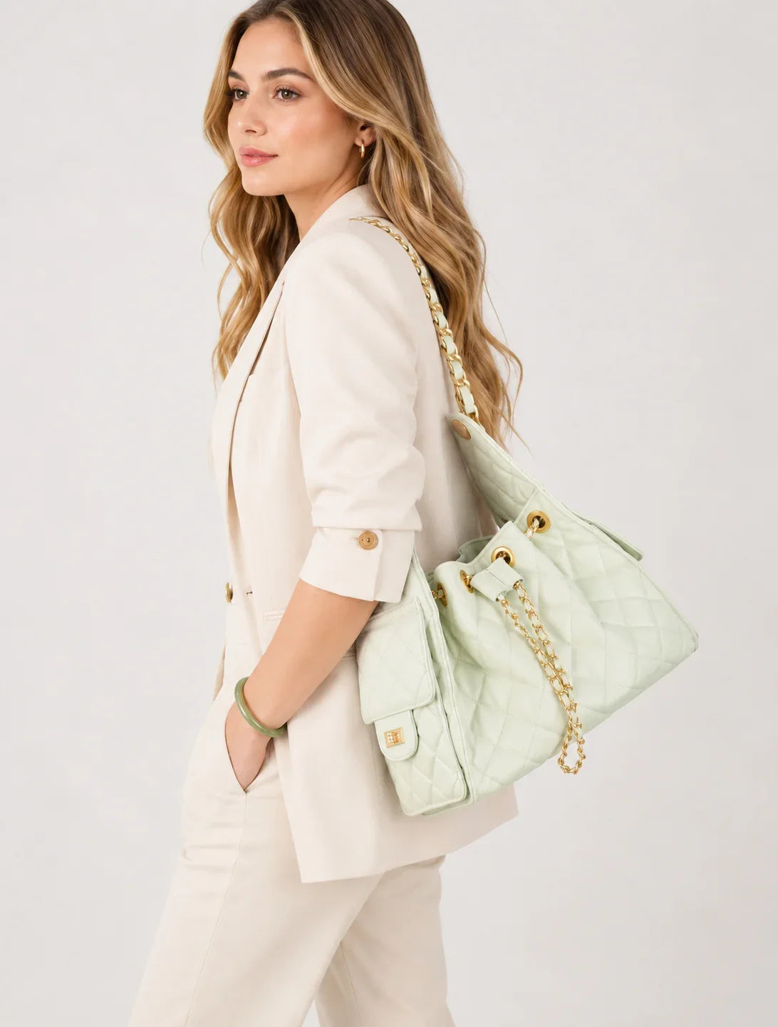 Quilted Diamond Leather Drawstring Hobo Bag – Gold Chain Strap | Lambskin & Cowhide Shoulder Bag for Women