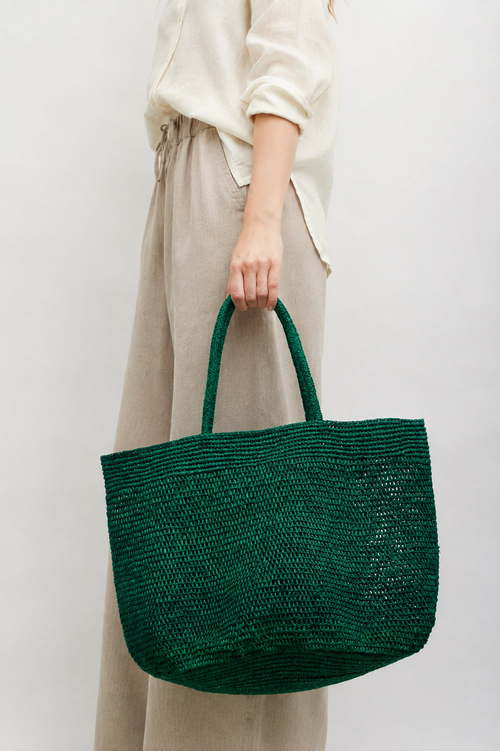 Natural raffia straw tote bag main image – large handwoven women's vacation beach bag with scarf