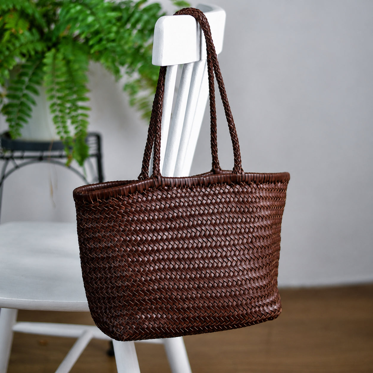 Handwoven Basket Tote Bag | Vegetable-Tanned Italian Cowhide Hand-Carry Bag | Minimalist Summer Commuter Style