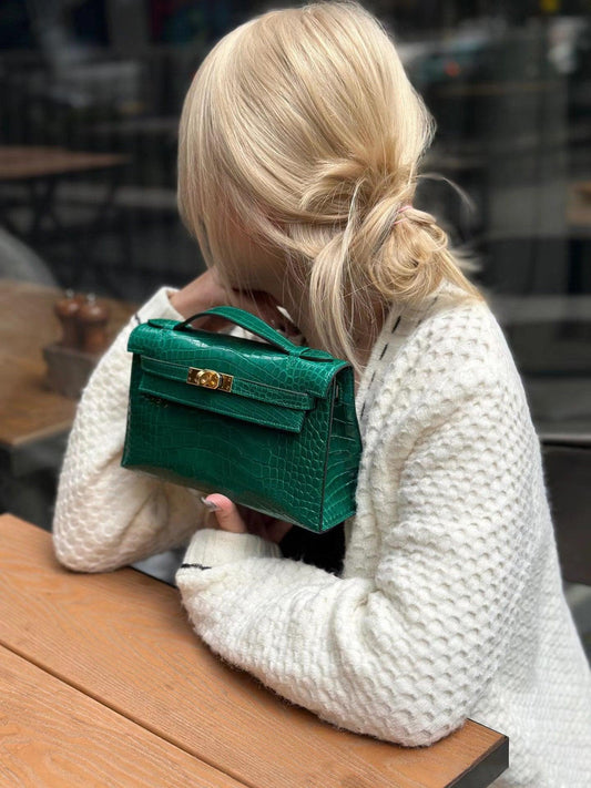 Luxury Classic Cowhide Leather Bag Mini Pig-nose Chain with Gold-Tone Hardware and Crocodile Pattern — A Must-Have Designer Bag, Evening Clutch, Party Bag, Christmas Gift for Her