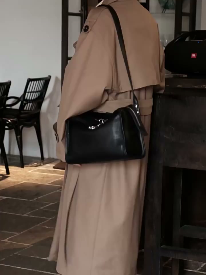 Textured Full Grain Cowhide Leather Boston Bag | Women's Shoulder & Crossbody Bag