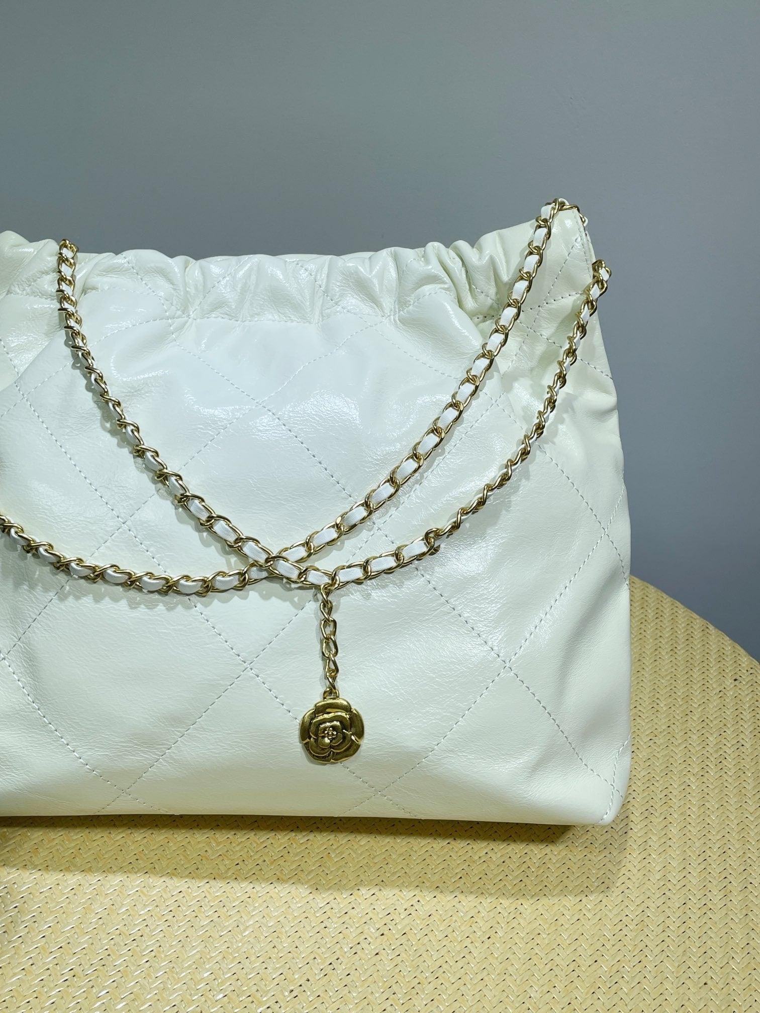 Classic CALFSKIN Leather Shoulder Bag Large, Gold Tone Chain Elegant Tote, Minimalist Quilted Shopping Bag, Timeless Designer Fashion Bag