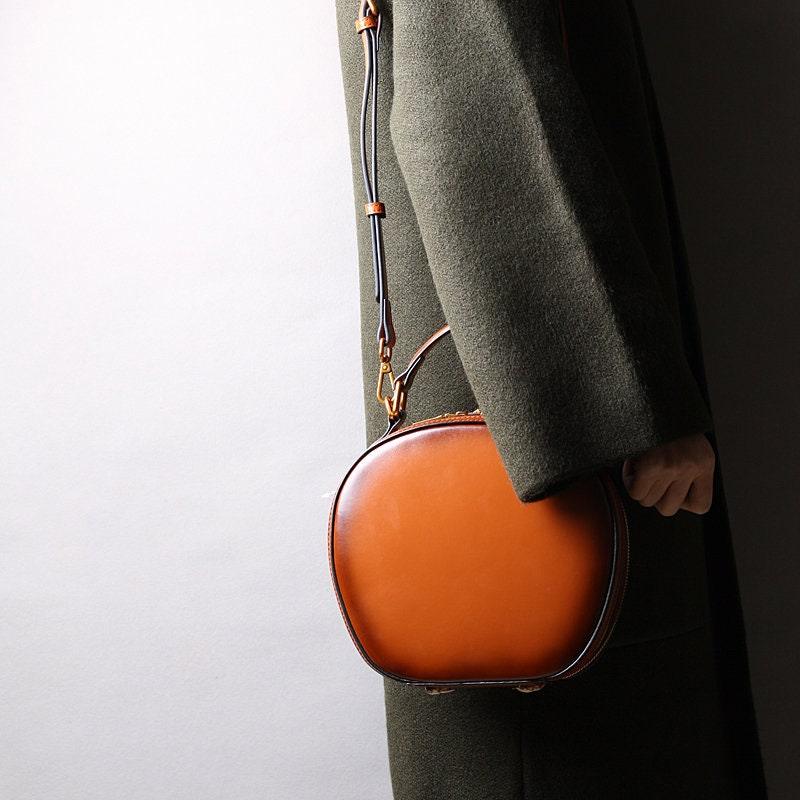 Cowhide Bags, Leather Women's Bags, Retro Bags, Shoulder Messenger Bags, Handbags, Fashionable Round Bags