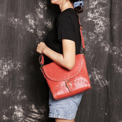 Handcrafted Red Shoulder Leather Bag, Crossbody Purse, Womens Leather Purse, Red leather bag, Woman leather messenger bag - Mother day gift