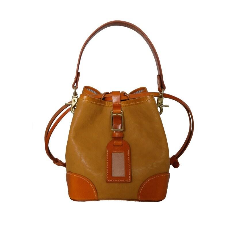 Italian Luxury Cowhide Leather Drawstring Bucket Bag, Handcrafted High-End Colliding Colours Genuine Leather Shoulder Bag Women, Tan