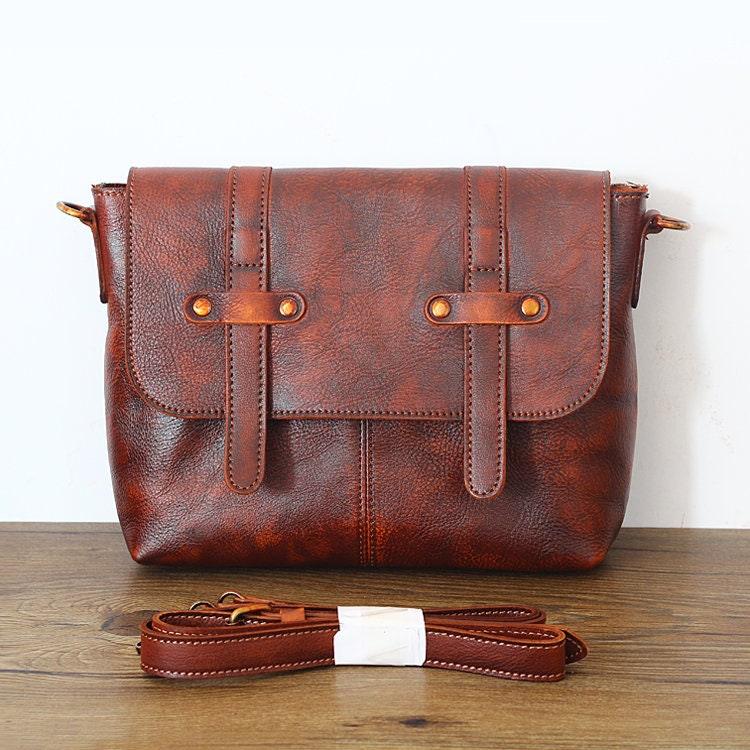 Leather Bag for Woman, Leather crossbody purse, Brown Cute Messenger bag, Everyday trendy crossbody Handmade bag, Messenger Purse