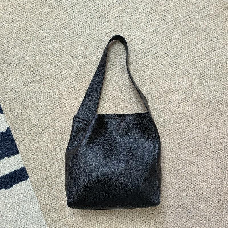 Minimalist Leather Bucket Tote Bag, Genuine Leather Versatile Women&#39;s Shoulder Bag, Wide Shoulder Strap Bucket Bag, Fashion Designer Bag, Black