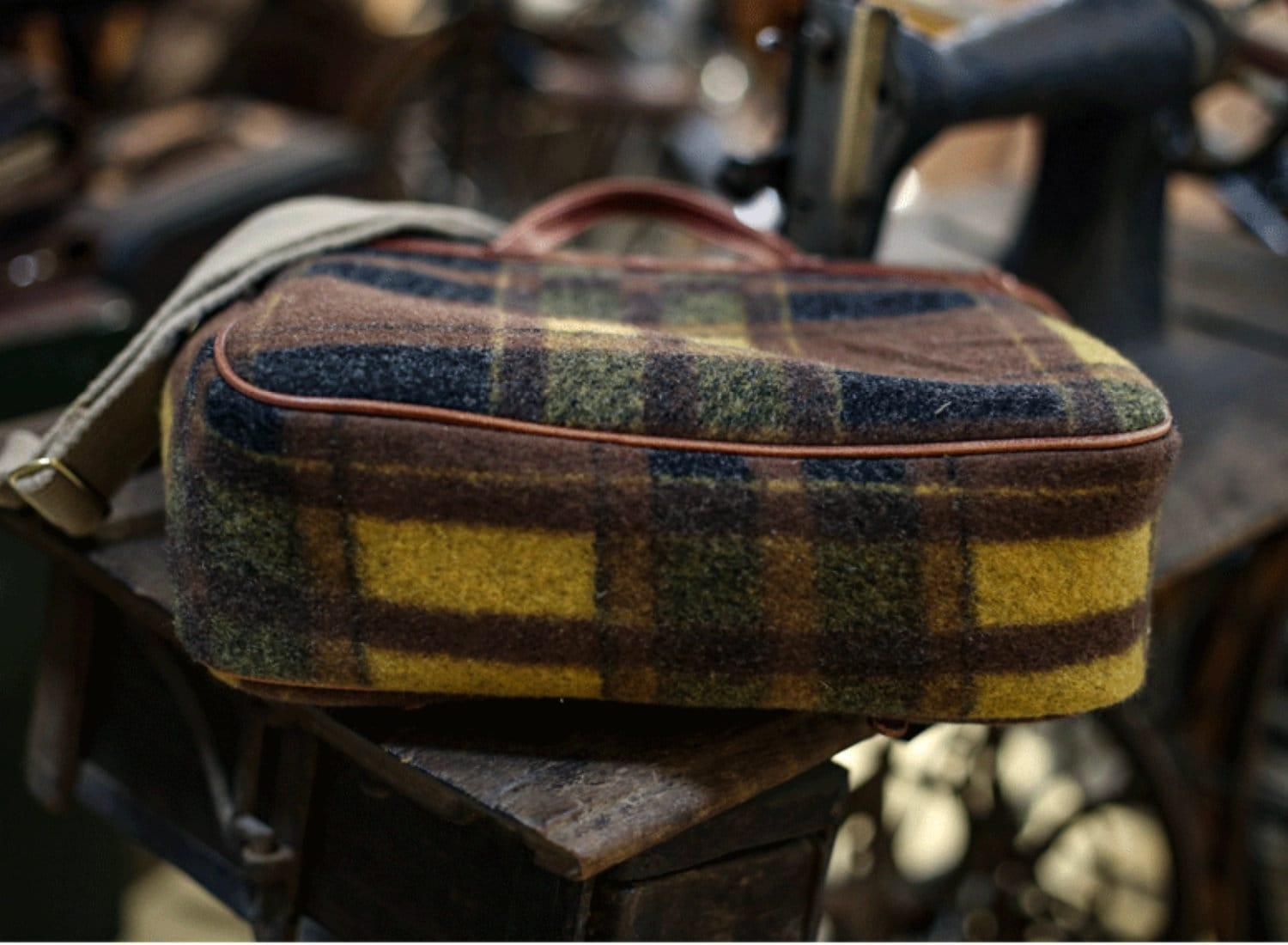 Plaid Wool Bag Tweed Bag, Women Cowhide Leather Bag, Trendy Fall Winter 2022-2023 Emerald Green Bag, Men Shoulder Strap Hobo Bag