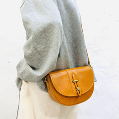 Vintage shoulder bag, Leather crossbody purse, Tan Cute Messenger bag, Everyday trendy crossbody Handcrafted bag, Messenger Purse
